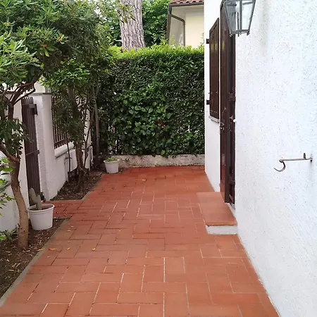 Casina Del France Daire Forte dei Marmi